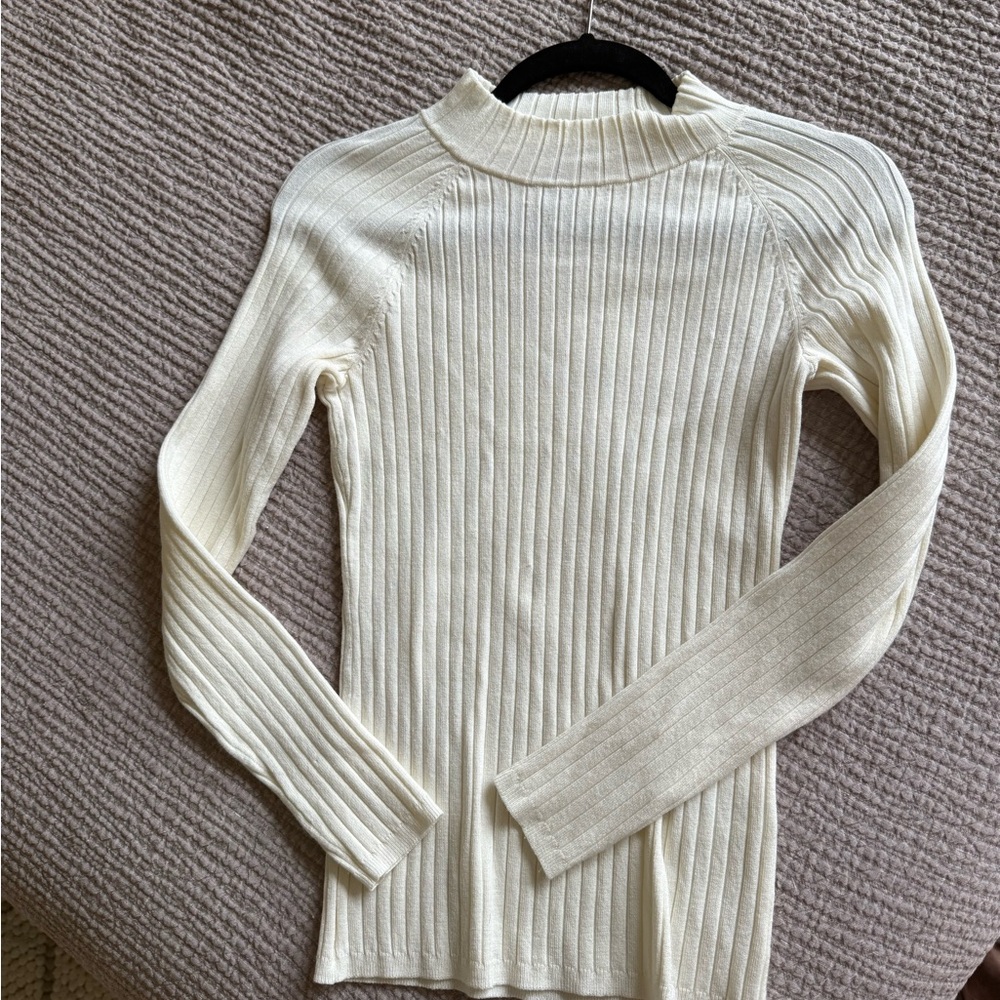 H&M Cream Ribbed Knit Sweater - Picture 2 of 3